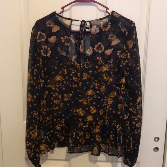 Long Sleeve Blouse - Picture 2 of 5